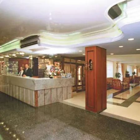 杜纳斯布兰卡斯hm酒店 酒店 4*